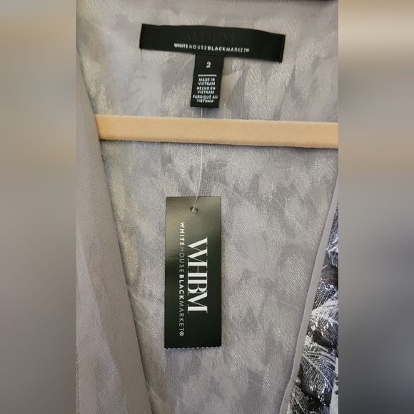 NWT, WHBM Blouse, Gray/Silver/Black/White, Size 2 - Picture 4 of 13